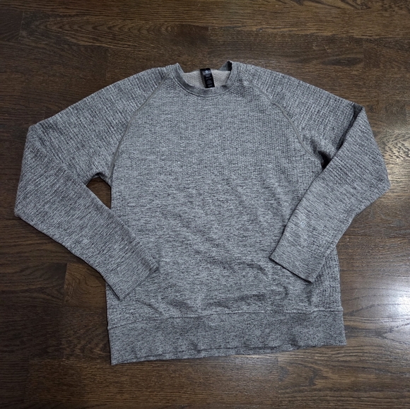 lululemon athletica Other - Lululemon Men's Gray Engineered Warmth Long Sleeve Crew Neck Sz.S